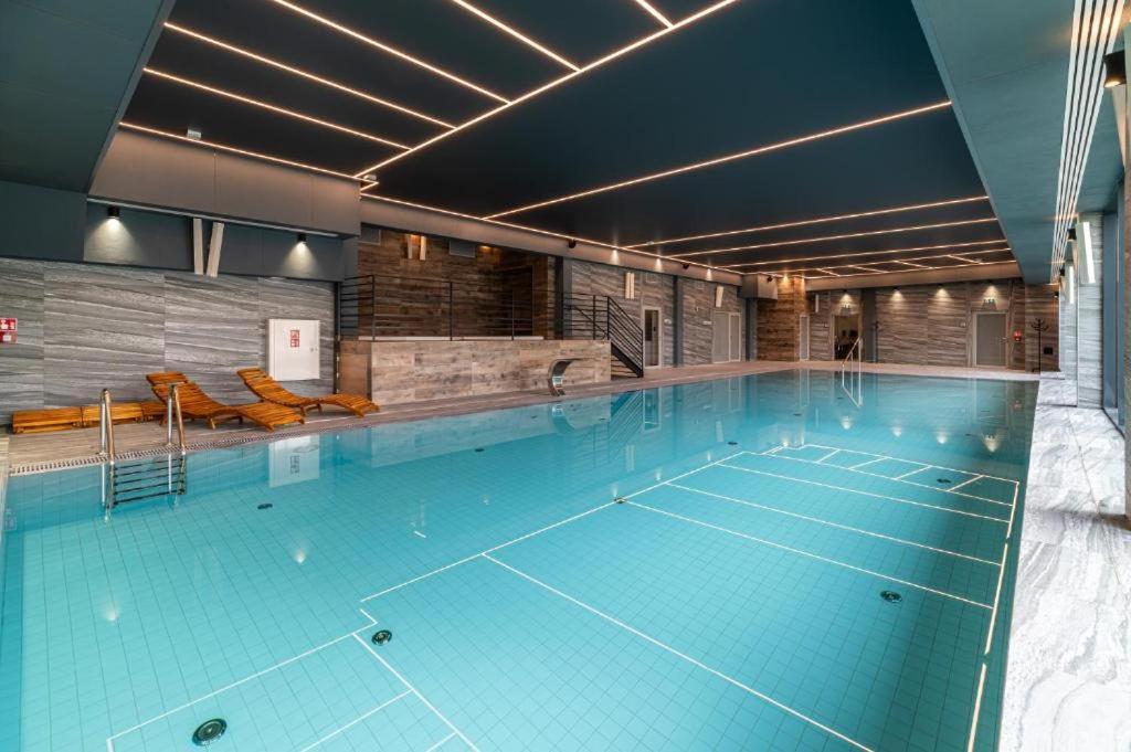 The Waves Kasprowicza 20c - Blisko Plazy! - Bezplatny Parking Podziemny - Klimatyzacja - Basen, Jacuzzi, Sala Fitness, Sala Zabaw Dla Dzieci I Sauny W Cenie!