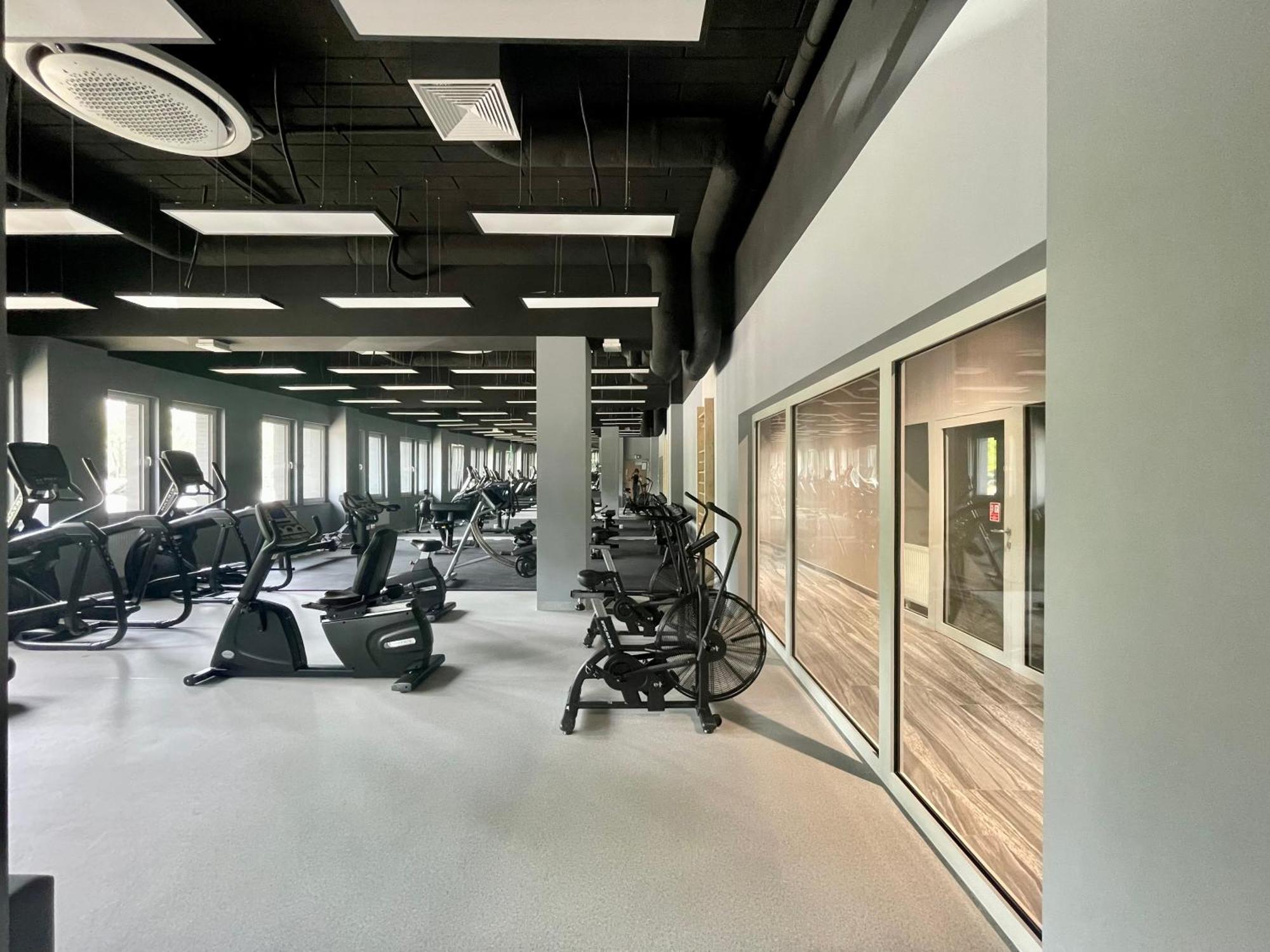 Апартаменти The Waves Kasprowicza 20c - Blisko Plazy! - Bezplatny Parking Podziemny - Klimatyzacja - Basen, Jacuzzi, Sala Fitness, Sala Zabaw Dla Dzieci I Sauny W Cenie! *