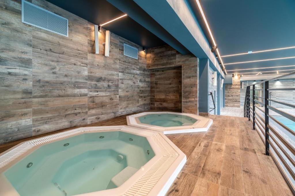 Апартаменти The Waves Kasprowicza 20c - Blisko Plazy! - Bezplatny Parking Podziemny - Klimatyzacja - Basen, Jacuzzi, Sala Fitness, Sala Zabaw Dla Dzieci I Sauny W Cenie!
